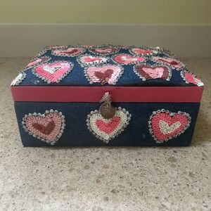 Vintage Purva jewelry box